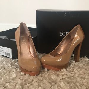 Size 8 BCBG Paris Camel Combo Heels